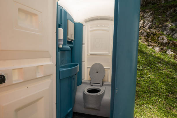 Portable Toilet Options We Offer in Creedmoor, NC